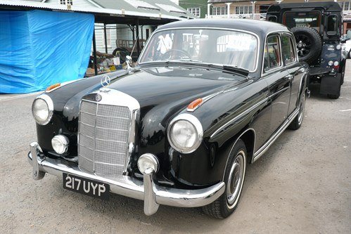 MB 220S Ponton 1959 F34 Historics