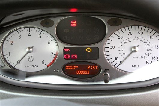 2004 MG Rover ZT Turbo (2)