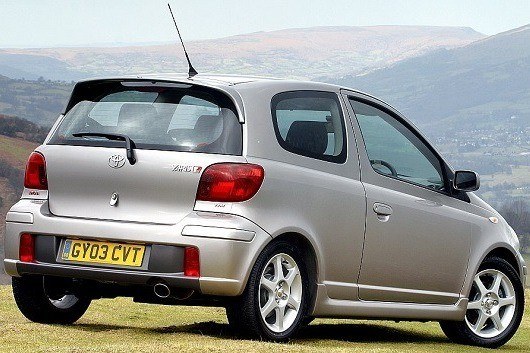 Toyota Yaris (4)