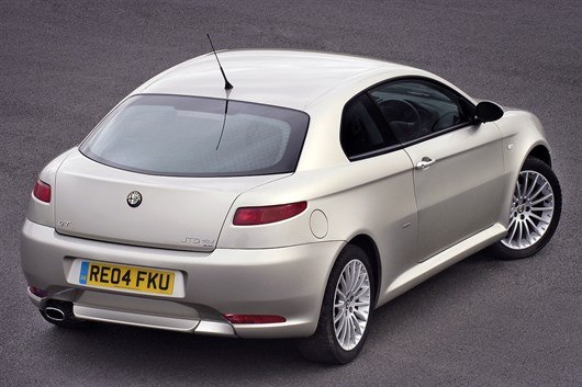 Alfa Romeo GT (5) (1)
