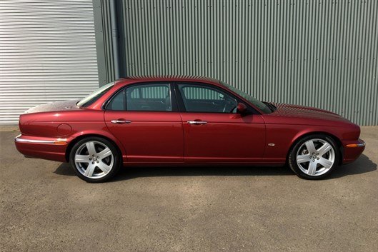 2005 Jaguar XJR X350