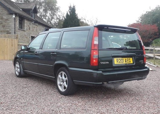 Volvo V70 (2) (1)
