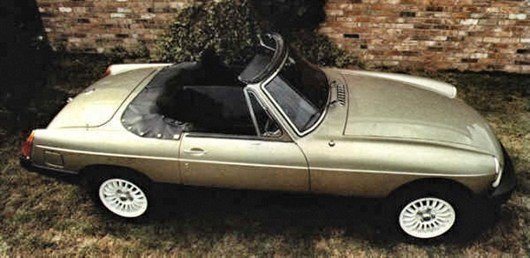 Aston Martin MGB (3)