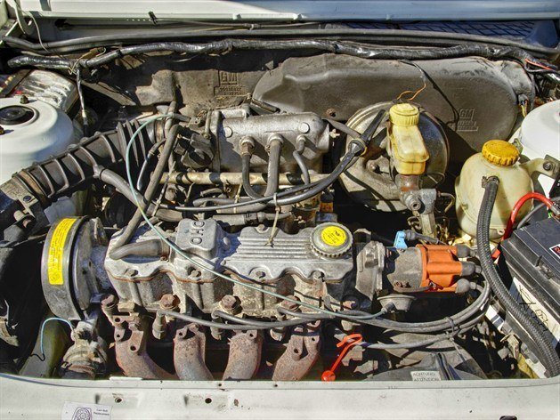 Vauxhall Astra GTE (3)