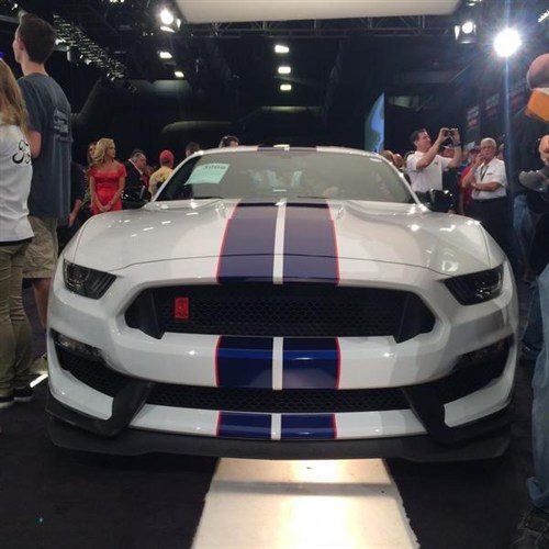 Shelby Mustang GT350R VIN 001 2016 BJ 17 Jan 2015 