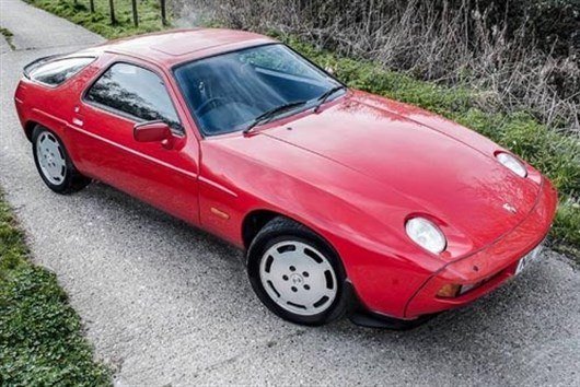 Porsche 928